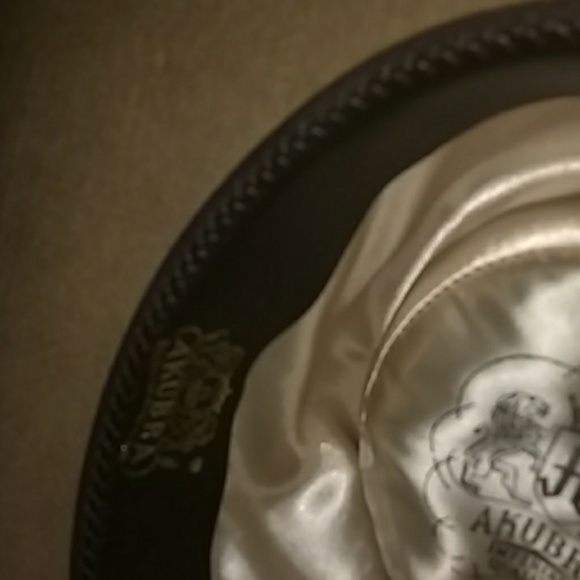 Hat - Picture 4 of 5